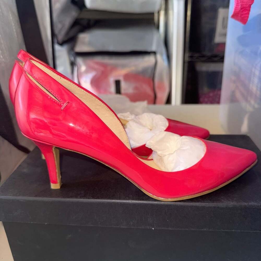 New Pelle Moda Brenda-Pa Fuchsia Patent Calf Pumps with Dust Bag Size 7M